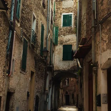 Feriehus La Casa Degli Alberi Dolceacqua