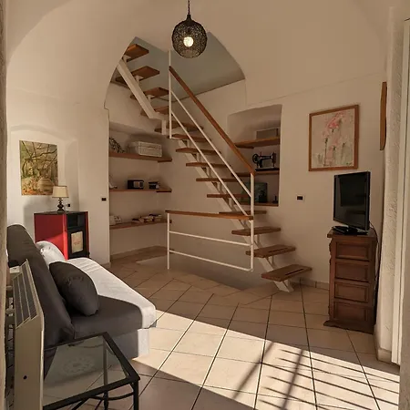 La Casa Degli Alberi Holiday home Dolceacqua