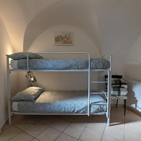 La Casa Degli Alberi Tatil Evi Dolceacqua