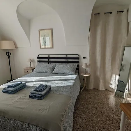 La Casa Degli Alberi * Dolceacqua